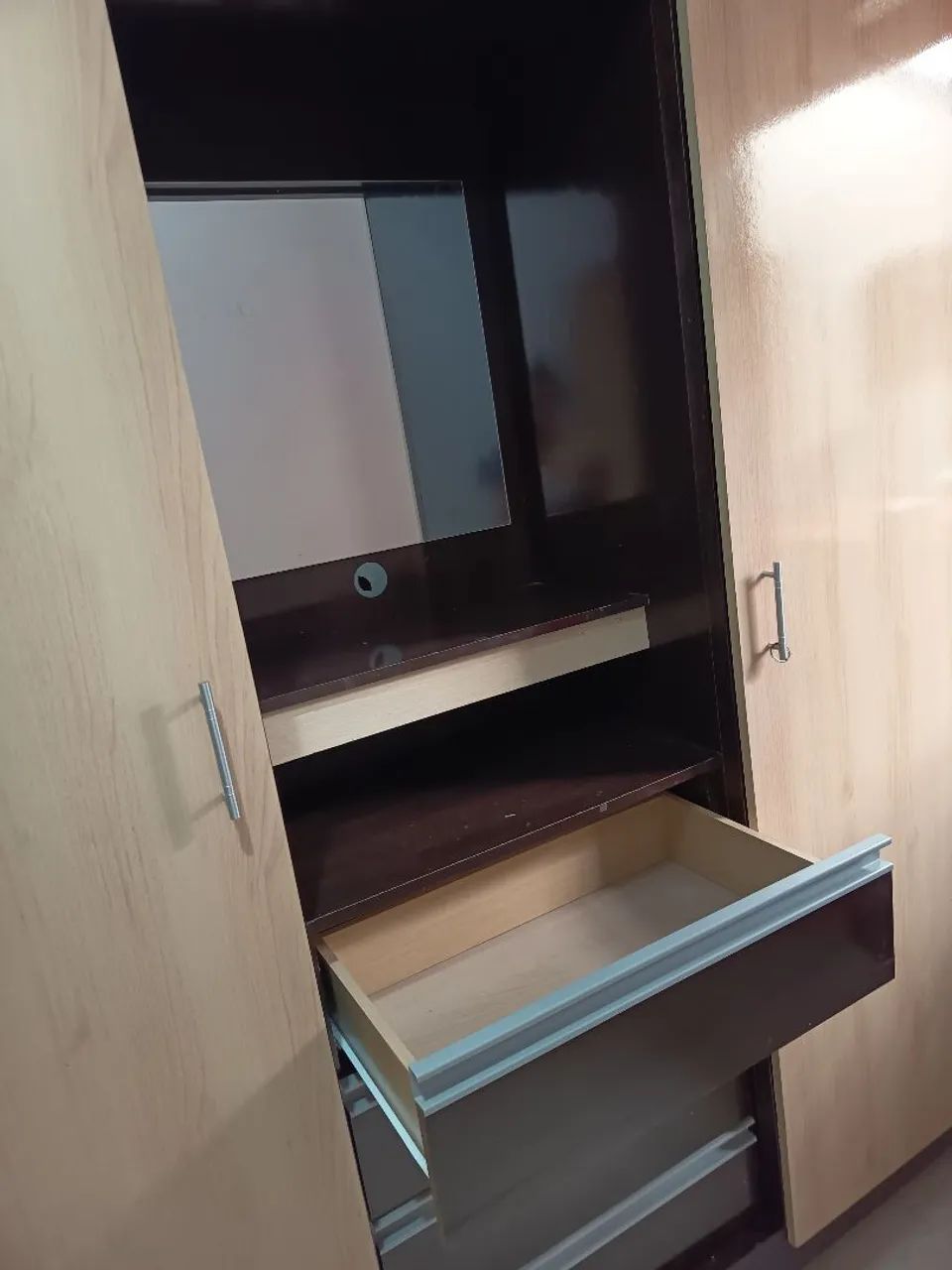 Guarda roupa solteiro