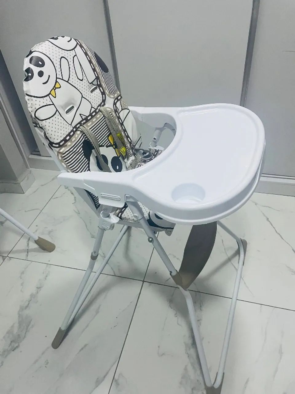 Cadeira alimentação  - Foto 2
