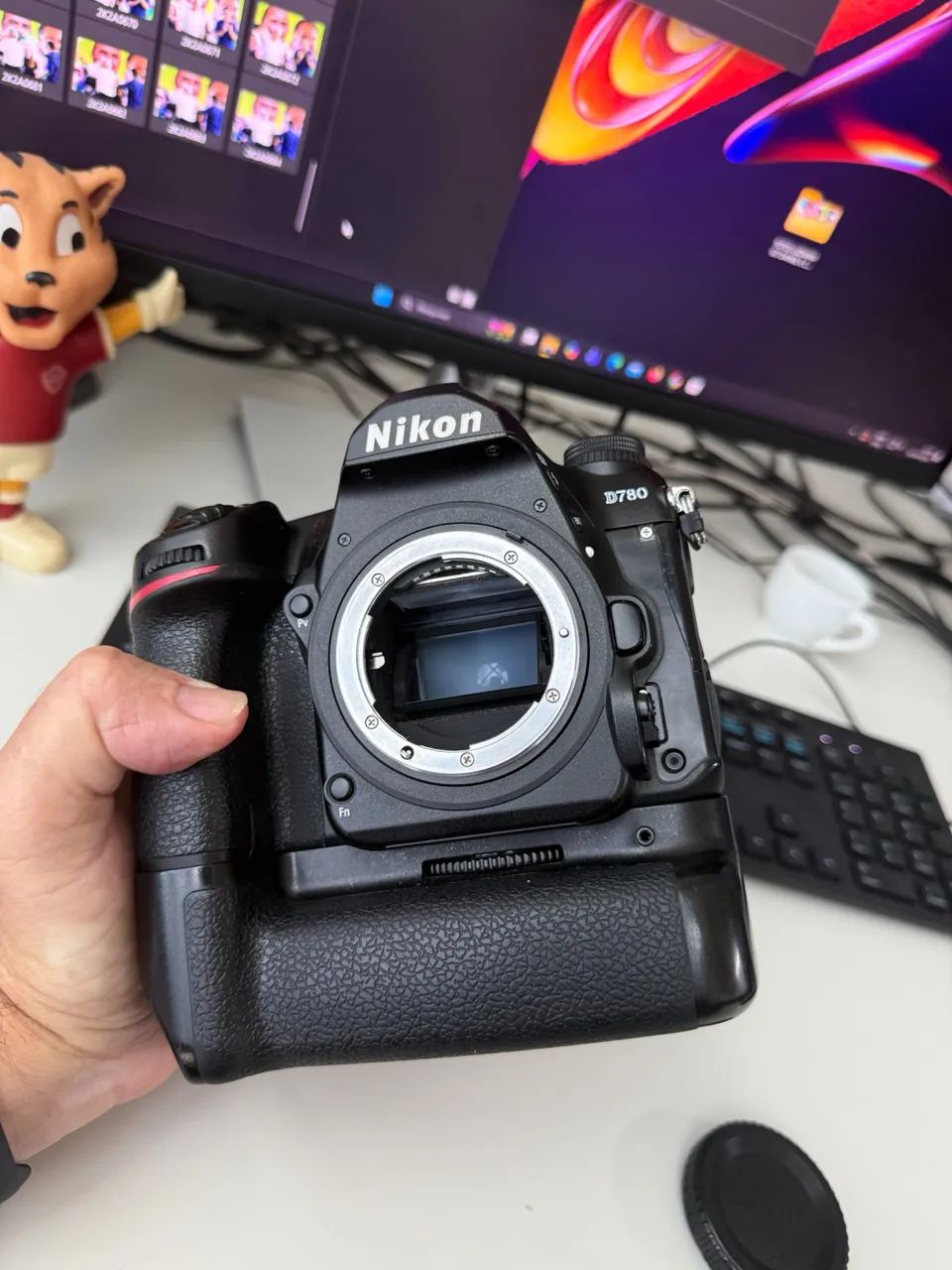 Nikon D780 muito nova   - Foto 3