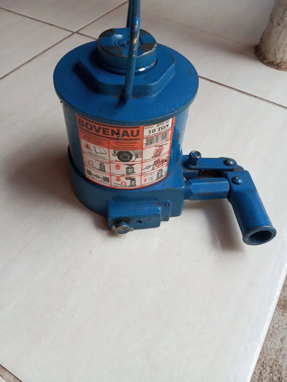 Vende-se macaco hidraulico de 10 toneladas