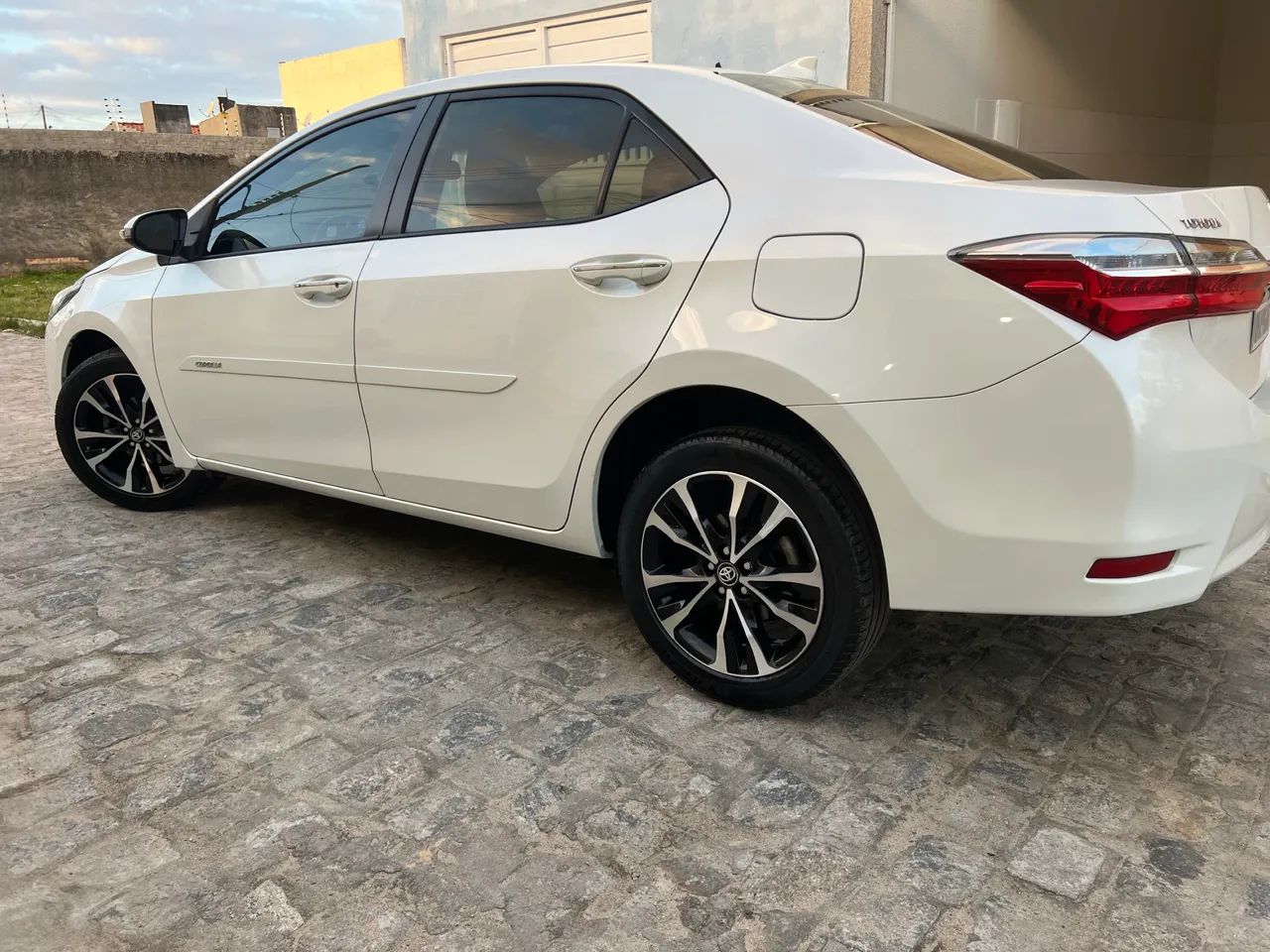 Toyota Corolla XEI 2.0 Flex 16V Aut. 2018 - Foto 2