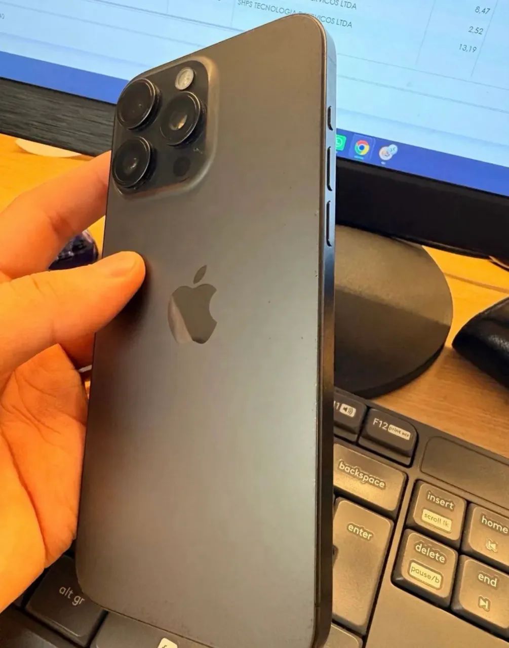 iPhone 15 PRO MAX - Foto 5