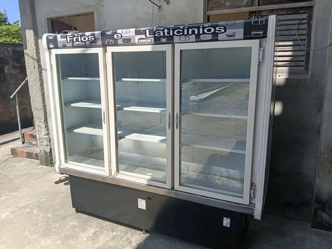 Frize para lacticínios 