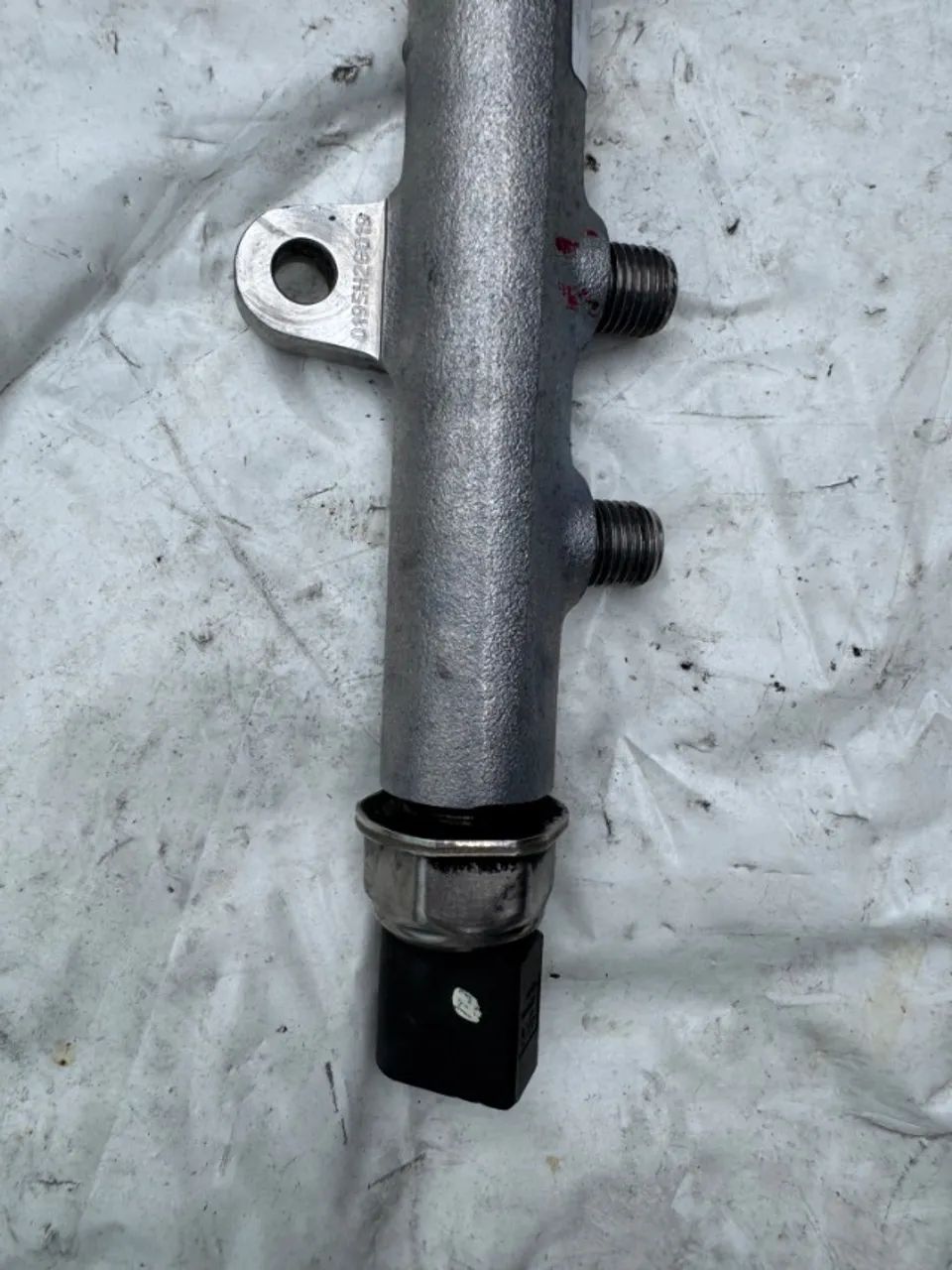 flauta/bico injetores/sensor pressao hyundai hr 2,5/16v 2013/2022 - Foto 3