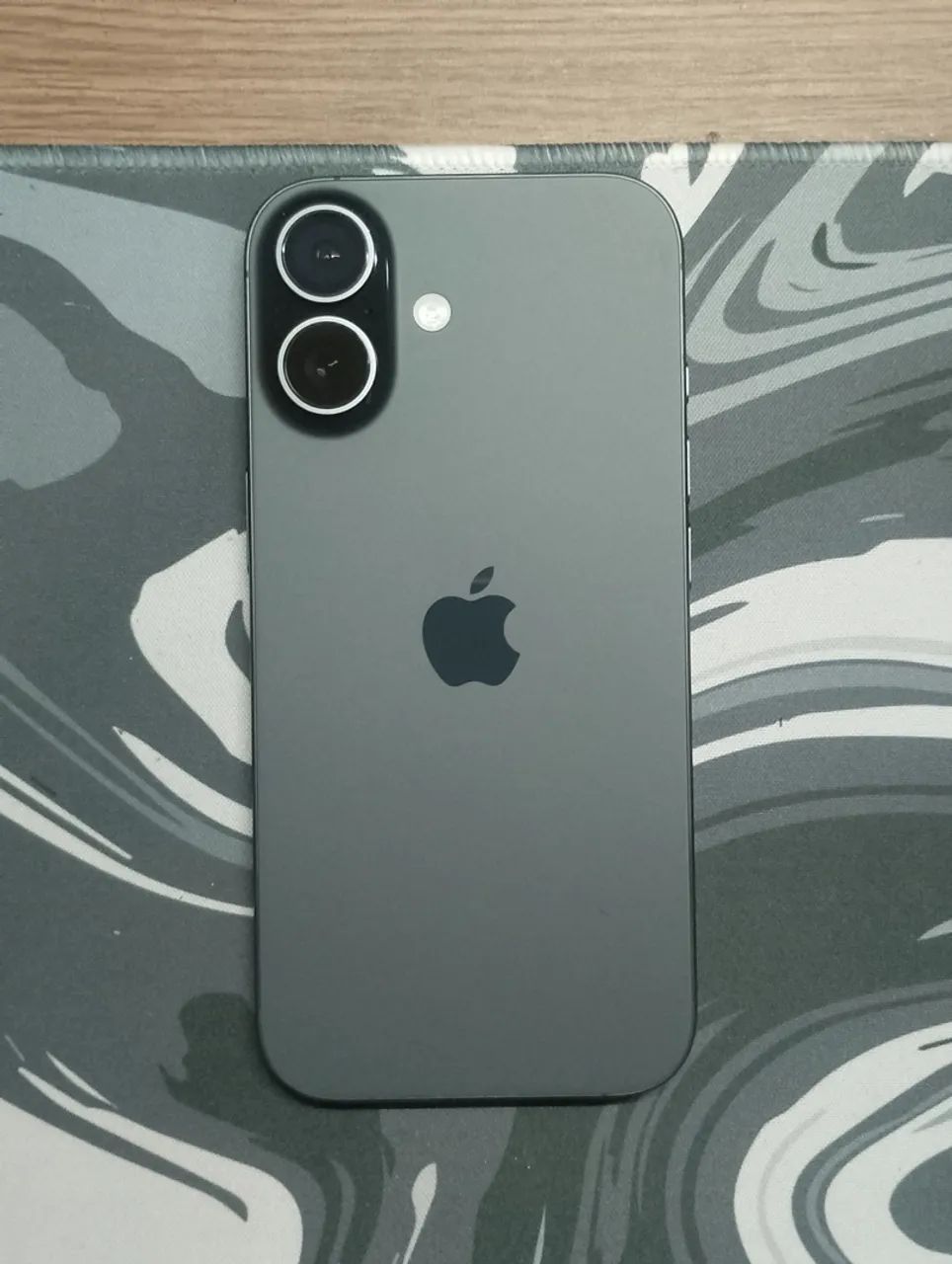 IPHONE 17 BASE SEM DETALHES ( LEIA A DESCRIÇÃO)