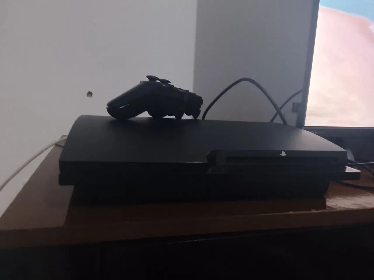 PlayStation 3 Slim com desbloqueio HEN