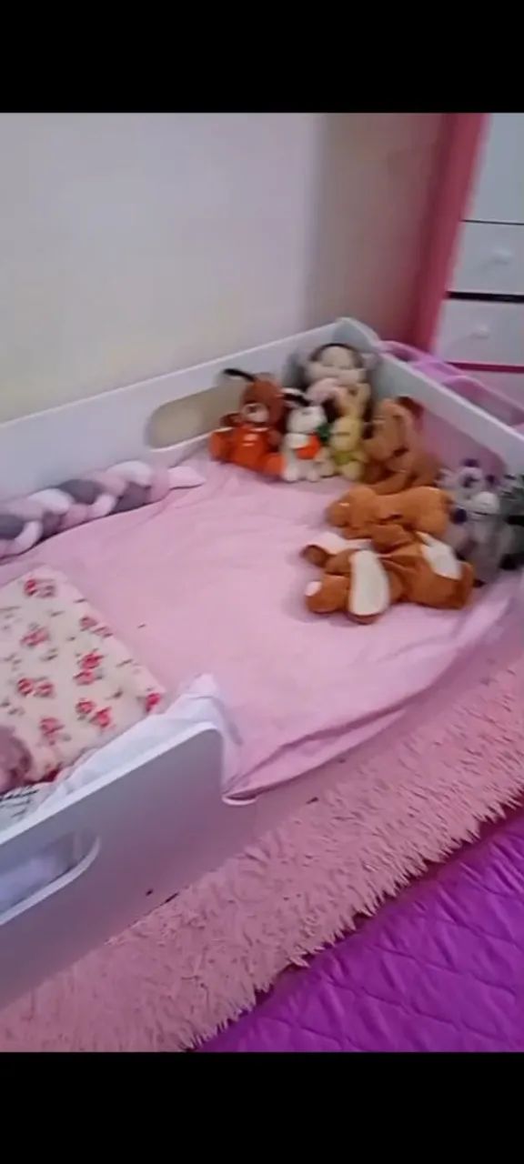 Cama infantil com colchão 