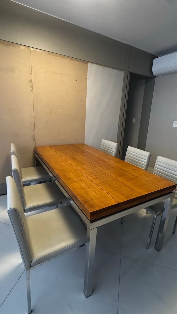 Mesa de Jantar Premium Industrial - Madeira Maciça e Base Cromada + 6 Cadeiras