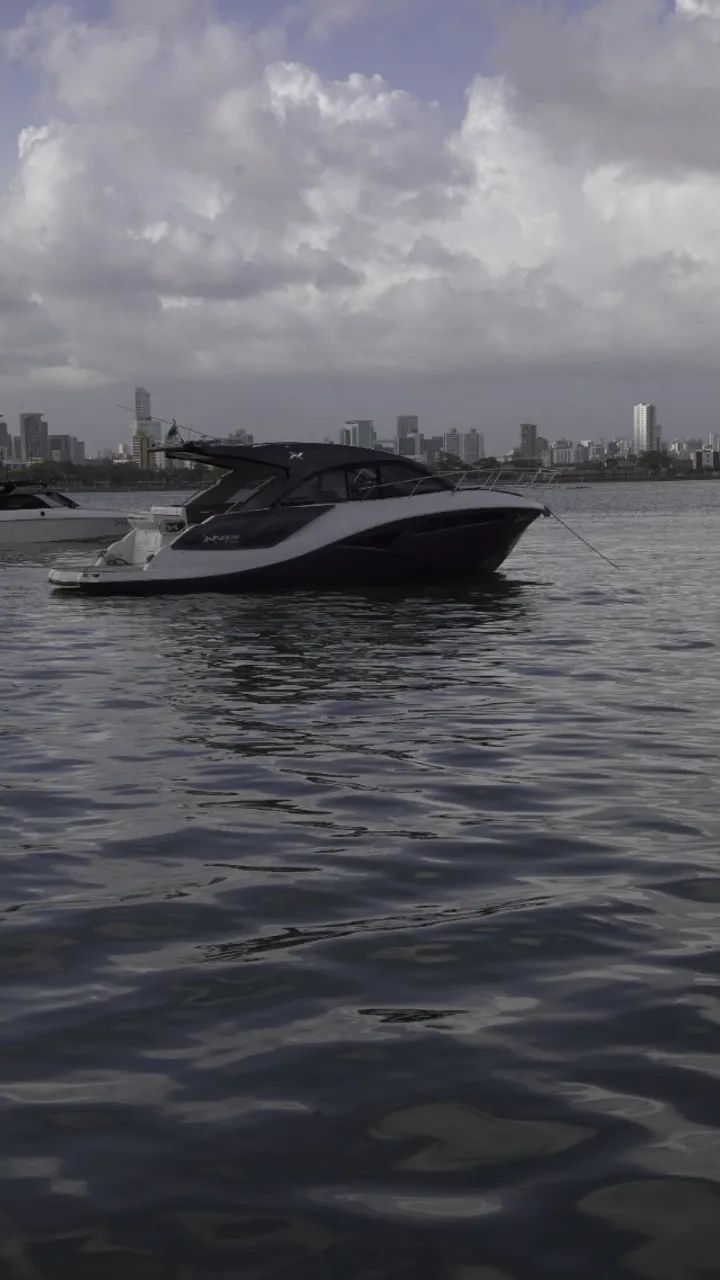 NX 400 Seminova - Embarcação Com Motor Mercruiser 