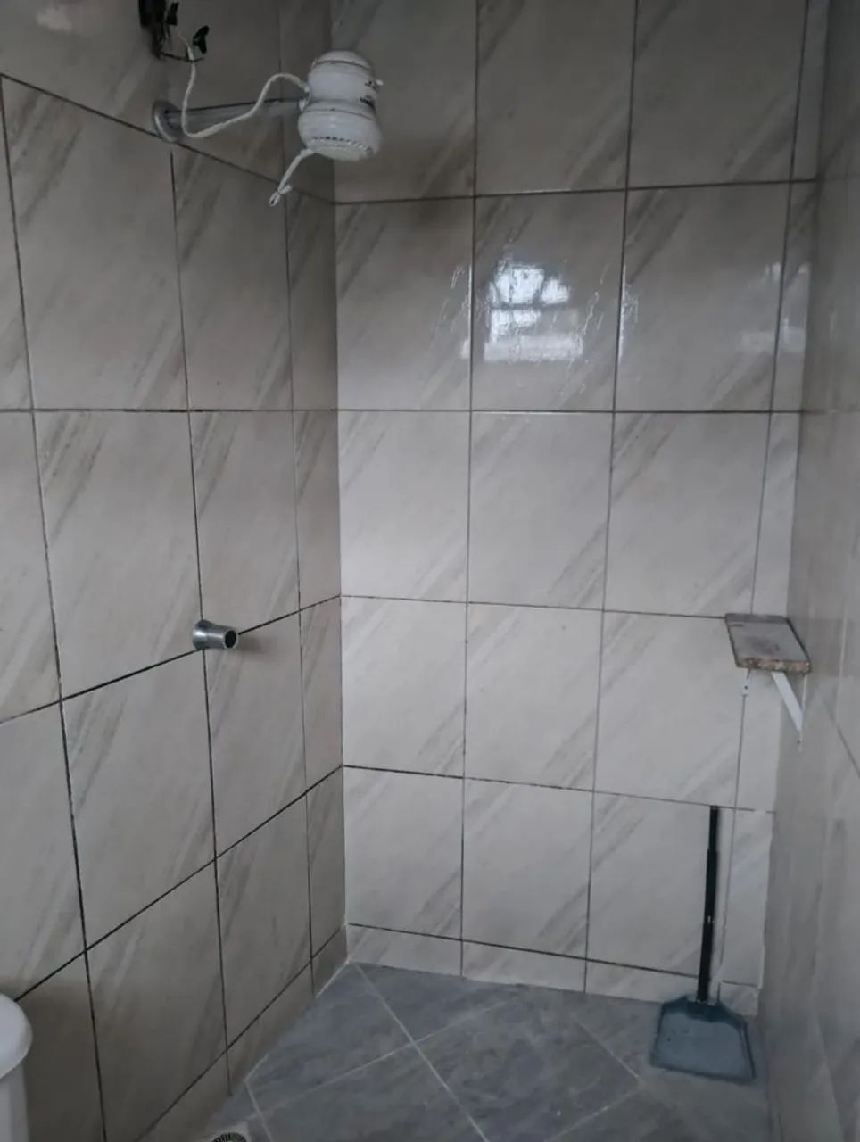 Alugo Kitnet três cômodos - Foto 5