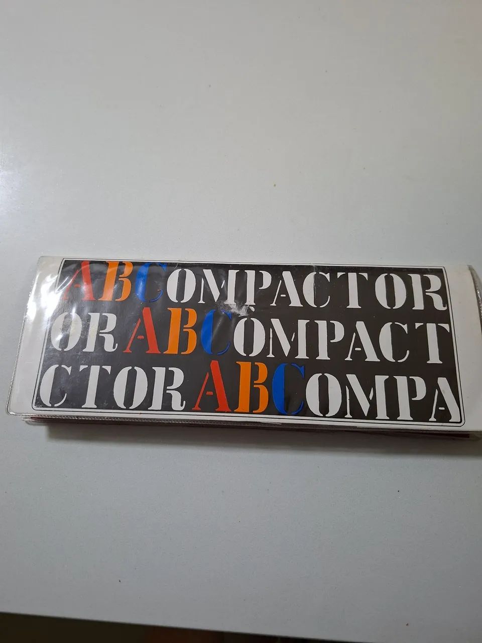 Forma de letras vazadas 75mm Compactor - Foto 2
