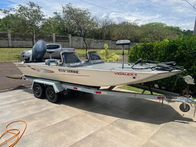 VENDO LANCHA DE PESCA BIG-SABRE - Foto 3