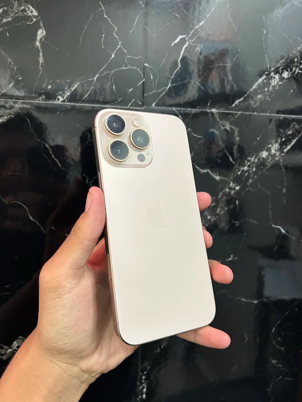 iPhone 16 Pro Max  - Foto 2