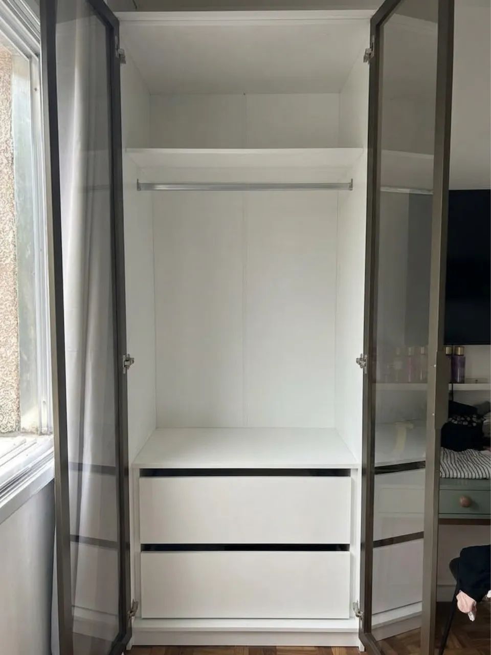Guarda Roupa 2 Portas 2 Gavetas com Espelho Elegance  - Foto 3