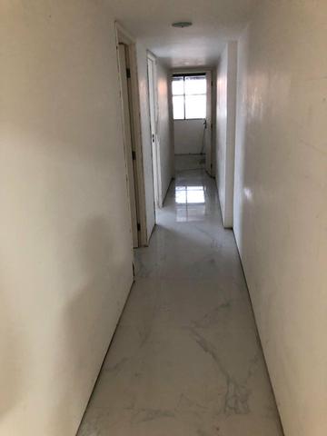 Apartamento na Beira Mar de Piedade com 4 Quartos sendo 1 Suíte - Foto 14