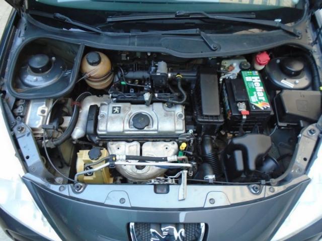 Peugeot 207 Sedan passion xr 4P - Foto 13