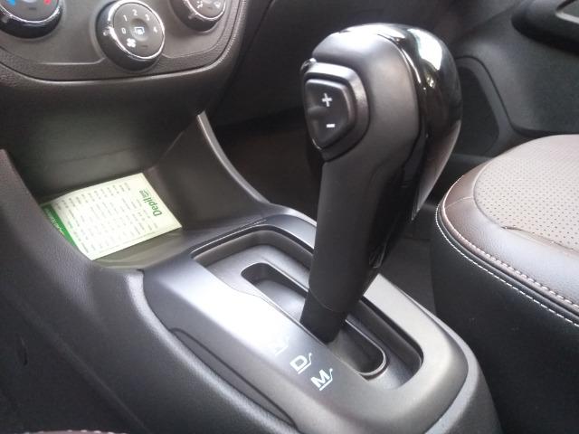 GM - Chevrolet Cobalt 1.8 Elite com 3.400 km rodados Novo 2018 - Foto 10