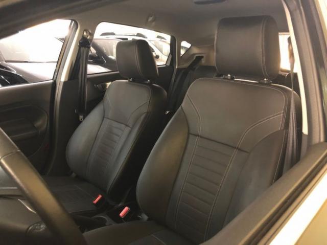 FIESTA HATCH TITANIUM 1.6 AUT. PRETO, COMPLETO, TOP DE LINHA, IMPECAVEL. IPVA 19 PAGO - Foto 4