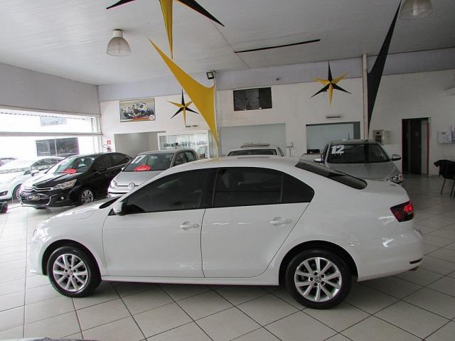 VOLKSWAGEN JETTA 2015/2016 2.0 TRENDLINE FLEX 4P TIPTRONIC - Foto 5