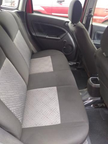 Fiesta Hatch 2014, 1.0, completo, só transferir, pego moto ou carro na troca! - Foto 4