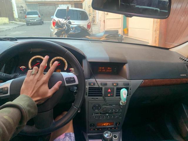 Vectra gt Hatch - zerado parcelo até 12 vezes no cartão - Foto 3