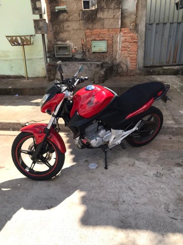 CB 300