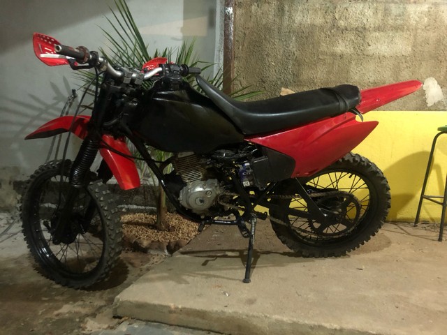 MOTO DE TRILHA