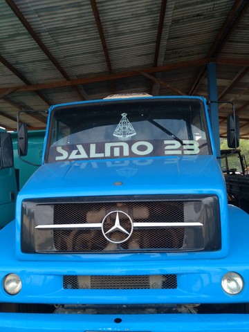 CAMINHÃO CAÇAMBA