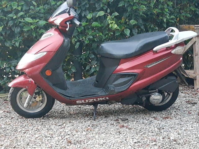 SUZUKI BURGMAN 125