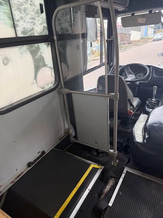 Mercedes benz busscar urbanuss 2000 sem os bancos  - Foto 4