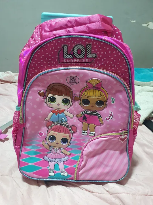 Mochila LOL Surprise com rodinhas