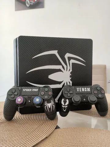 PlayStation 4 Slim + 2 controles + Garantia - PLAYHOUSE