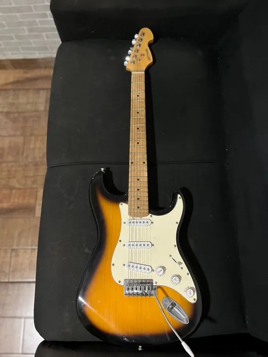 Pedaleira BOSS - ME 25 + guitarra (opcional)  - Foto 5