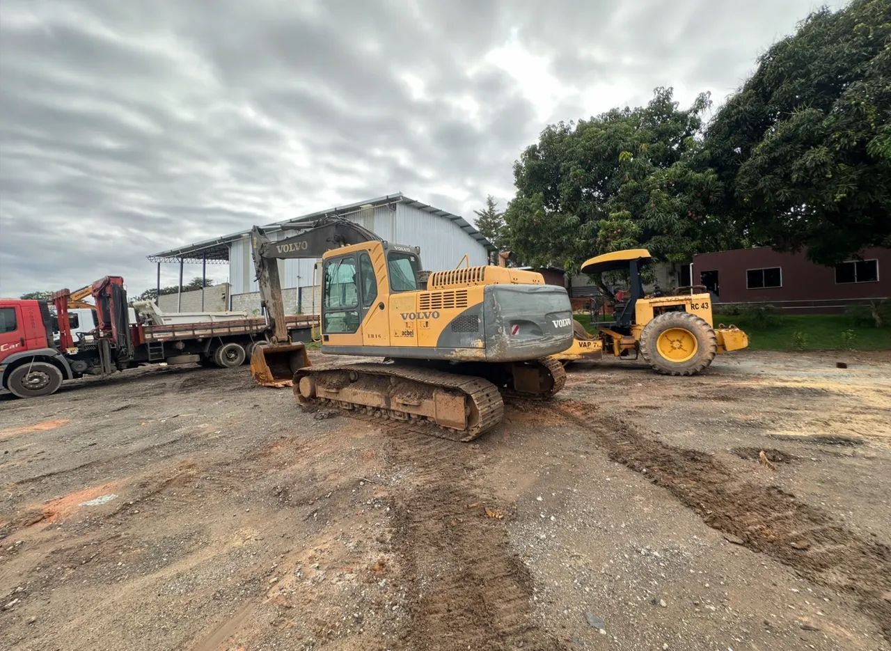 Escavadeira Volvo EC210 2009  - Foto 2