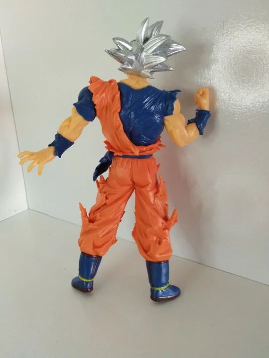 Goku Super Saiyajin - Figura de Ação - Foto 3
