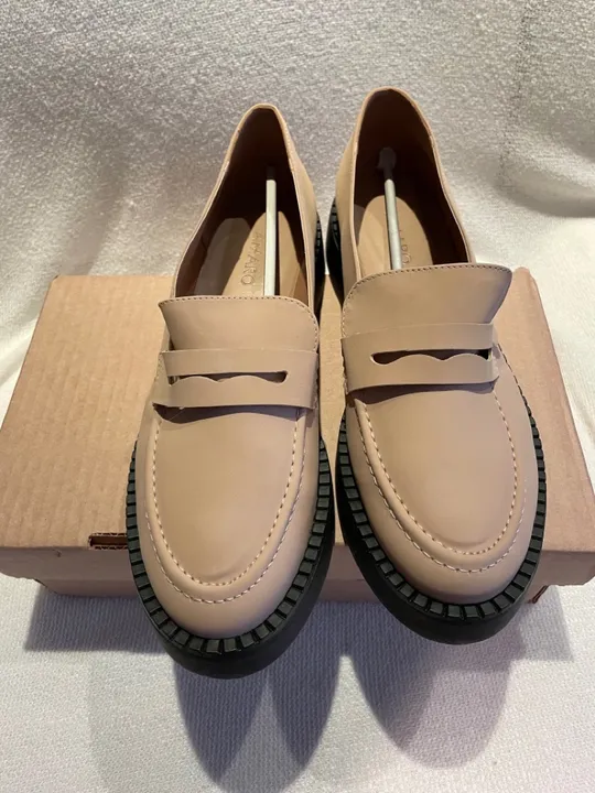 Loafer Amaro bege tam 39