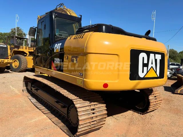 Escavadeira Caterpillar 320D2L - Potência e Durabilidade para Grandes Operações - Foto 5