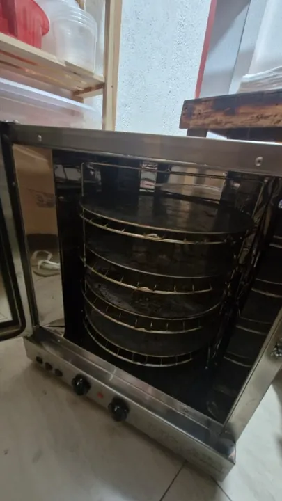 Forno Giratório Elétrico 4 bandejas Titã