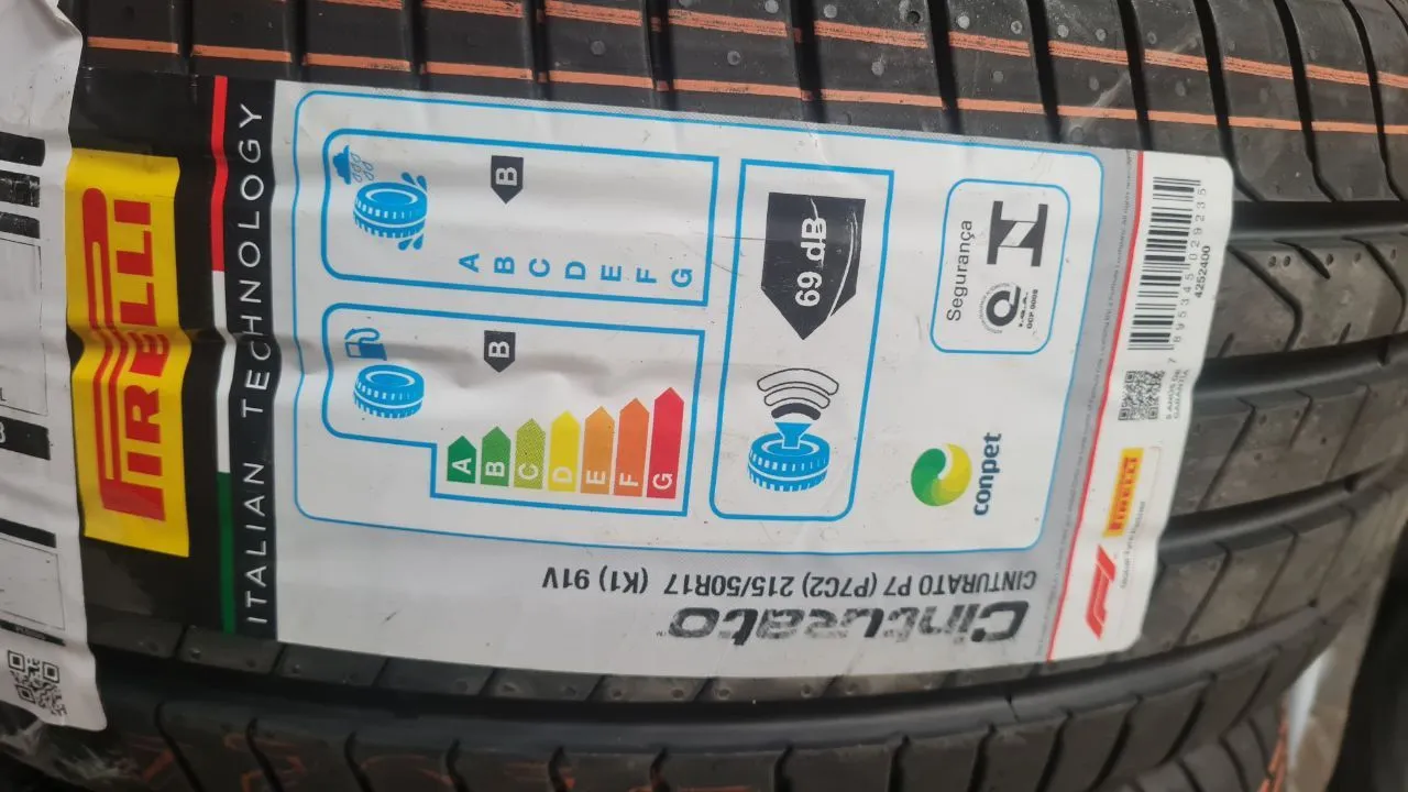 KIT COM 4 Pneus Pirelli Cinturato P7 215/50R17