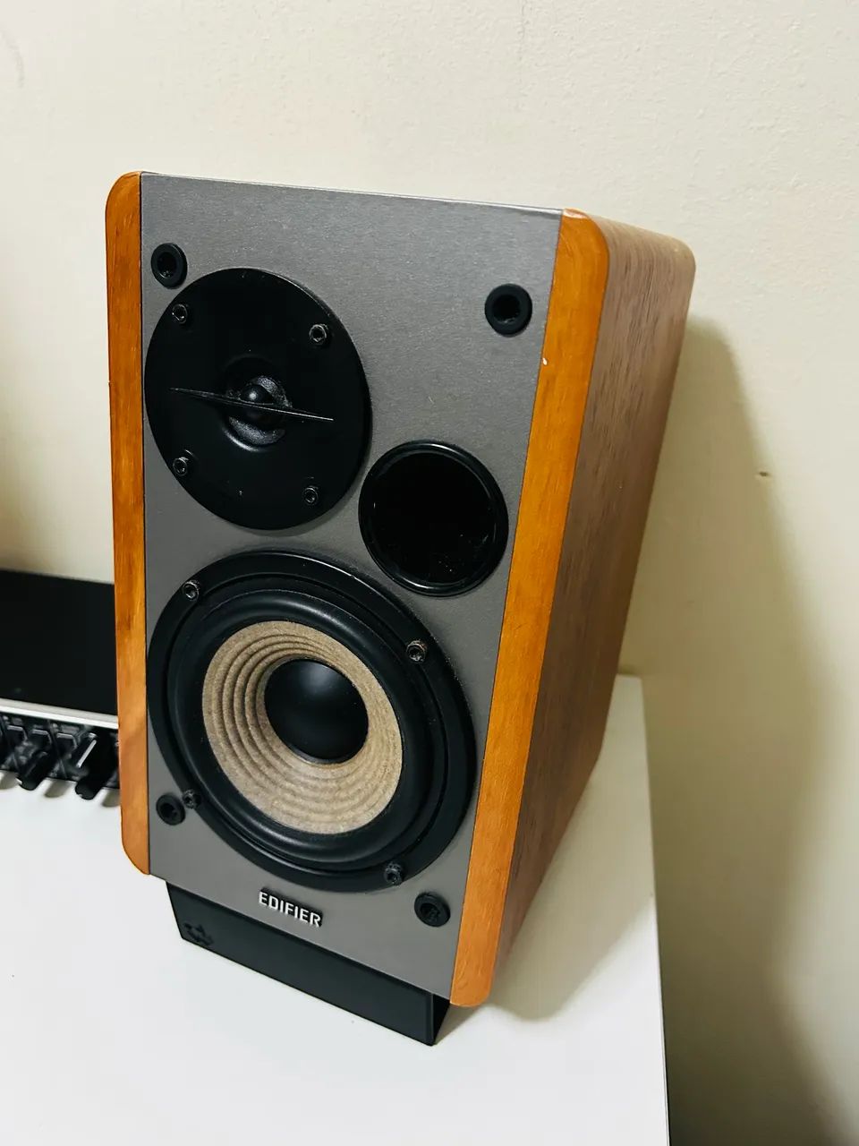 Monitores de áudio Edifier RT1280T Aparelhos de Som Caxangá