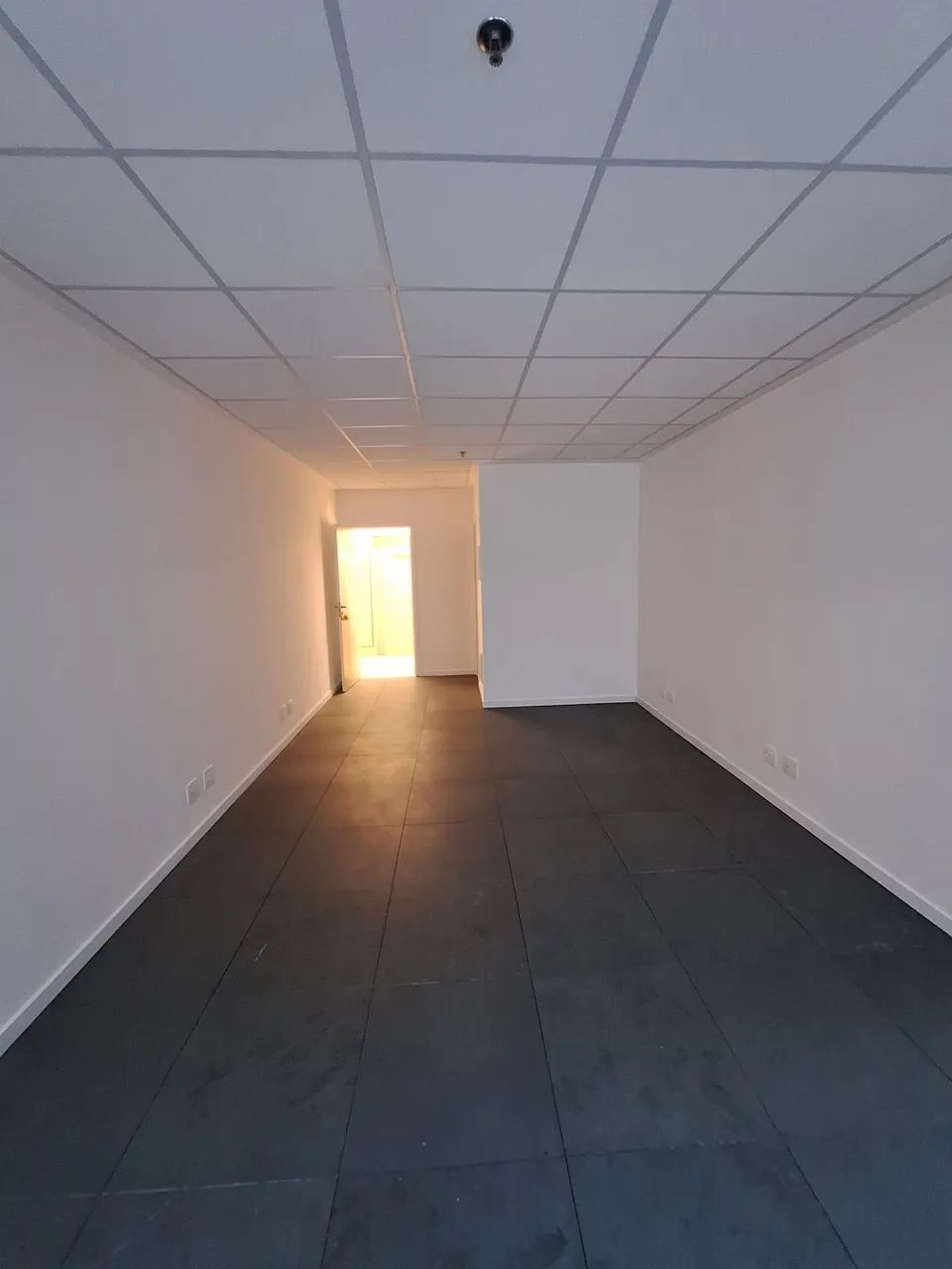Excelente oportunidade de aluguel de uma sala comercial na Barra da Tijuca, Rio de Janeiro - Foto 5