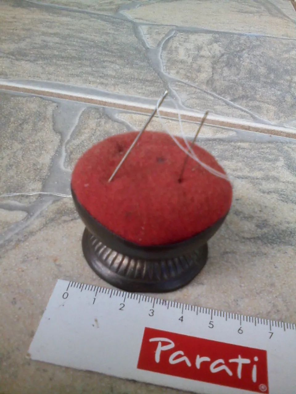 Almofada, suporte de agulhas, antigo, década de 50 - original