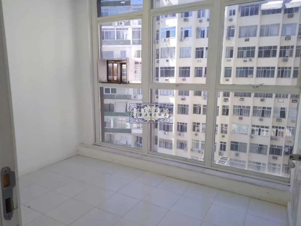 Ponto comercial/Loja/Box para venda com 37 metros quadrados com 2 quartos - Foto 3
