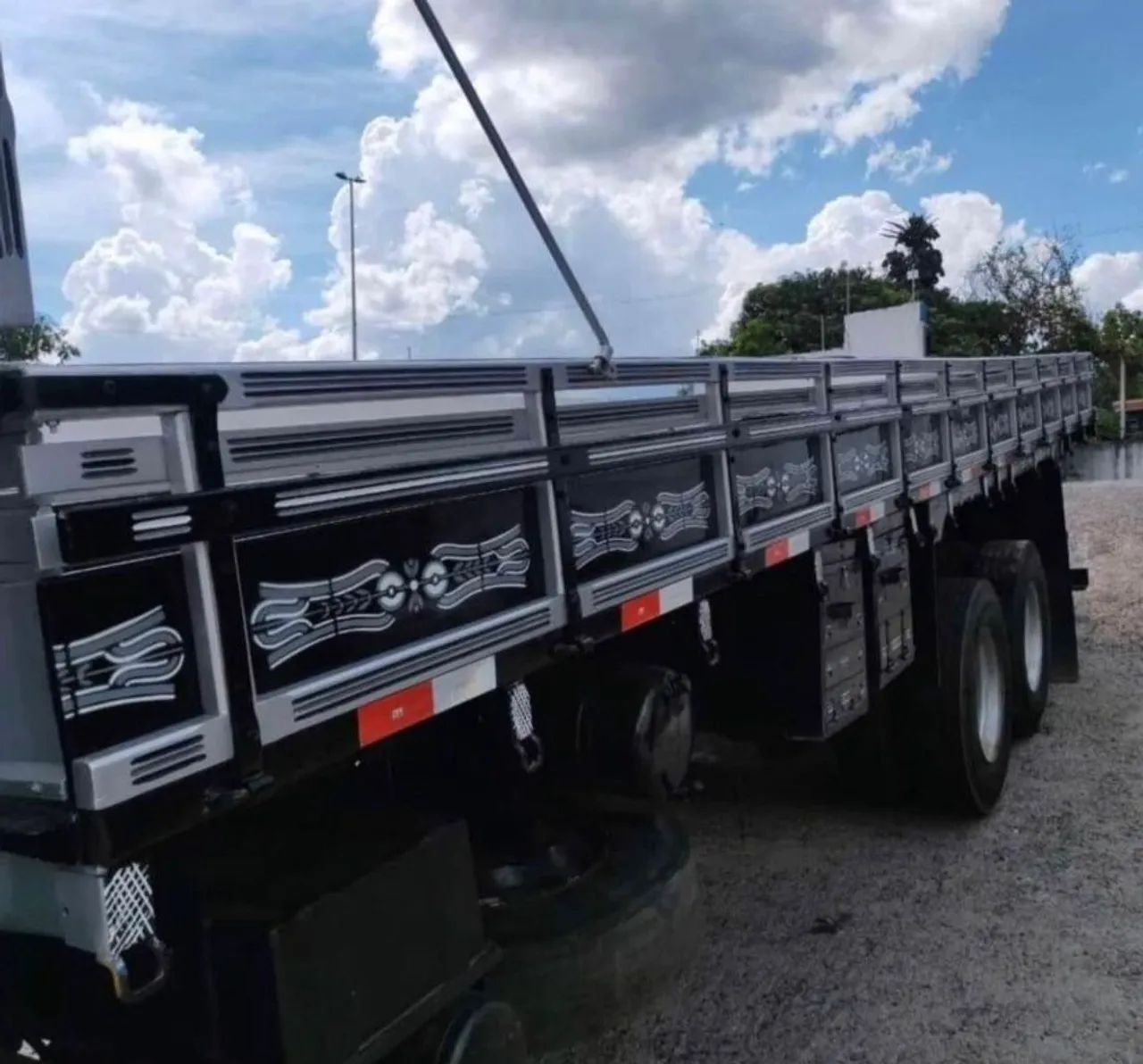 VW 24.250 CONSTELLATION 2010 carroceria - Foto 2