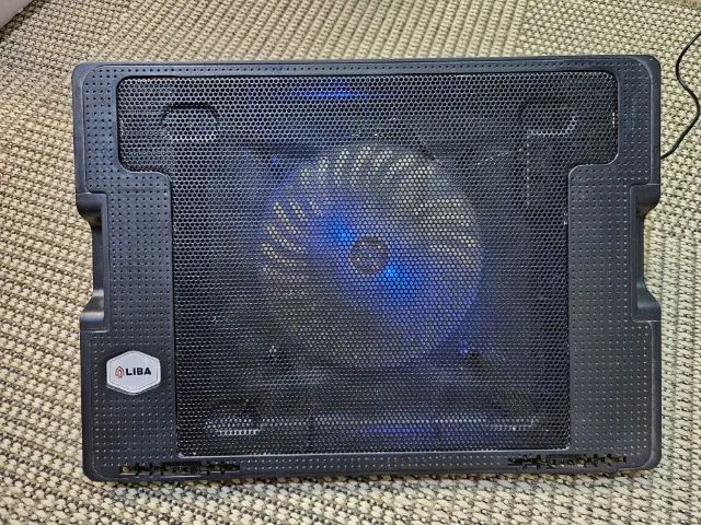 Suporte Ergonômico para Notebooks