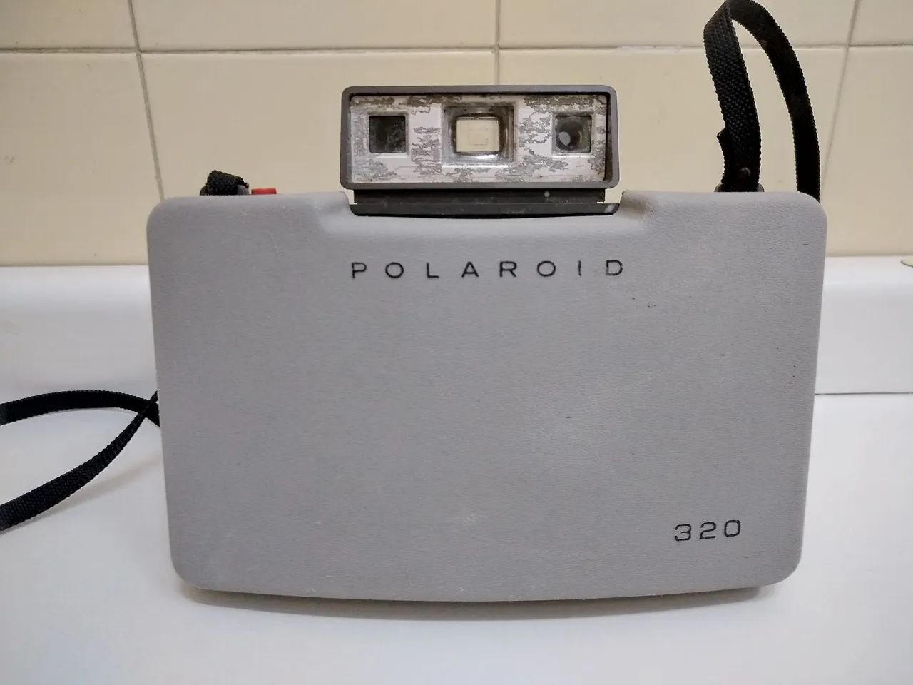 Câmera Polaroid 320