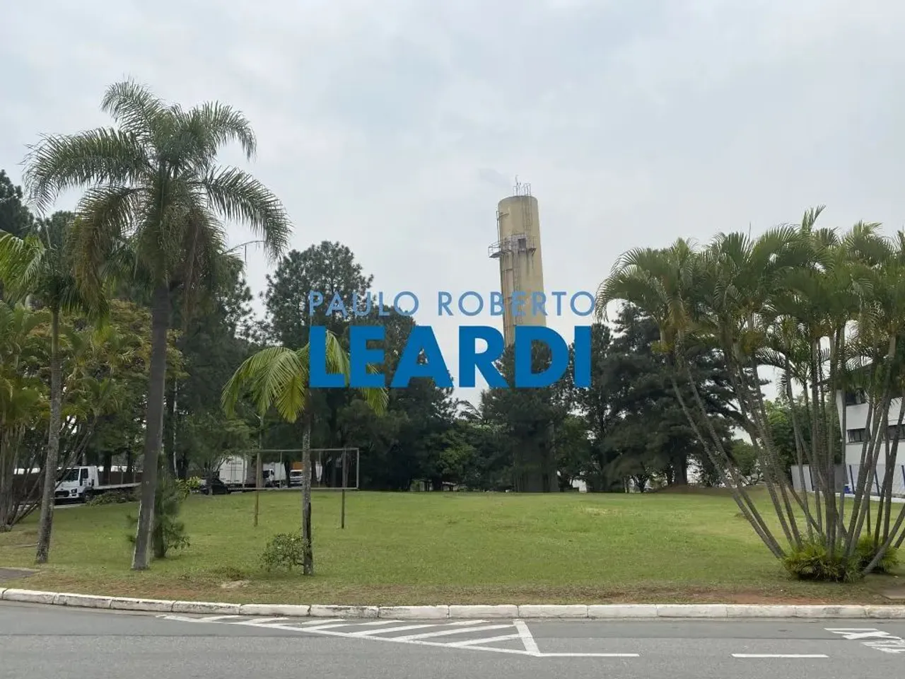 TERRENO EM CONDOMÍNIO - TAMBORÉ - SP