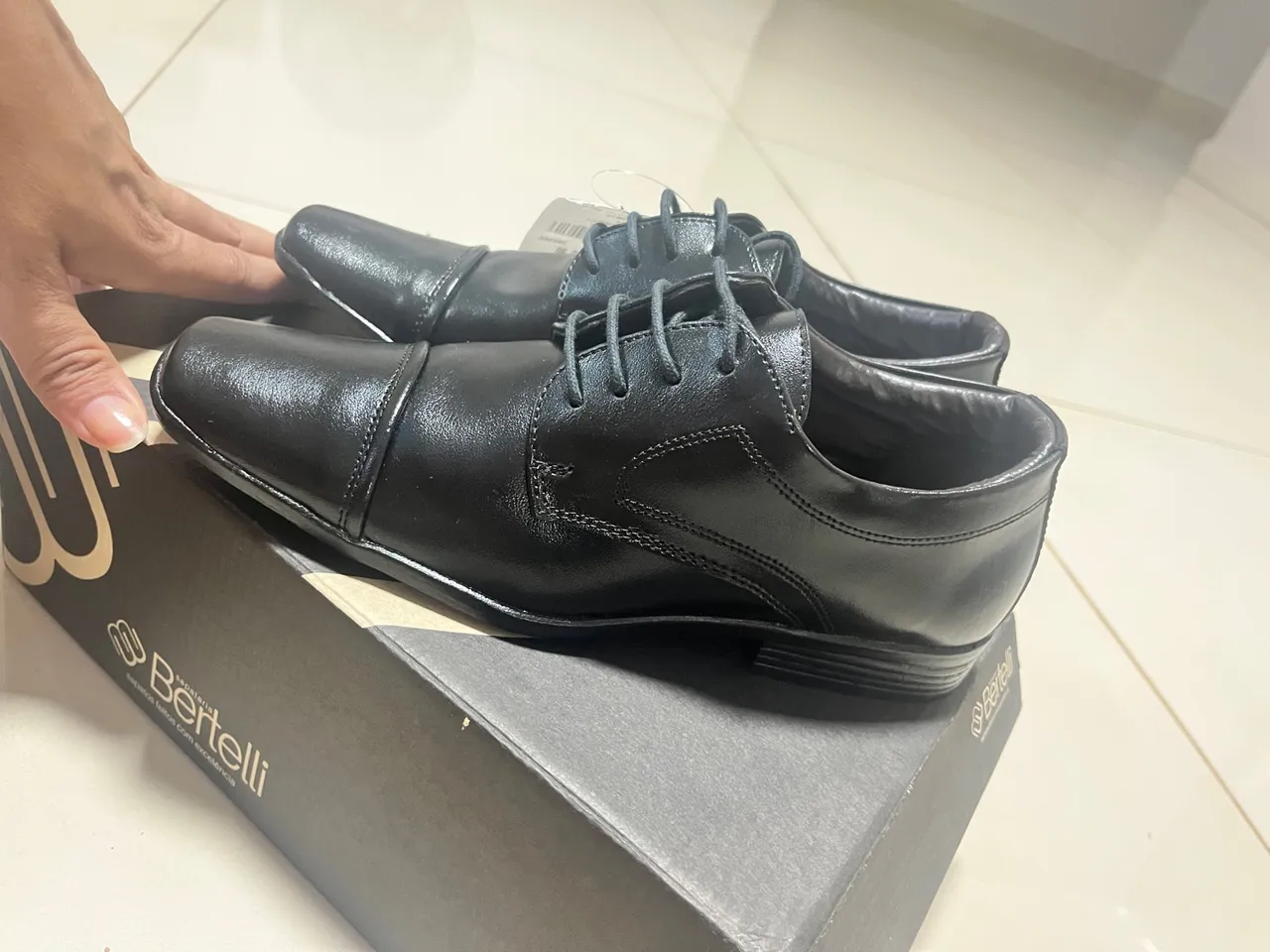 Sapatos Sociais Bertelli - Elegância em Cada Passo