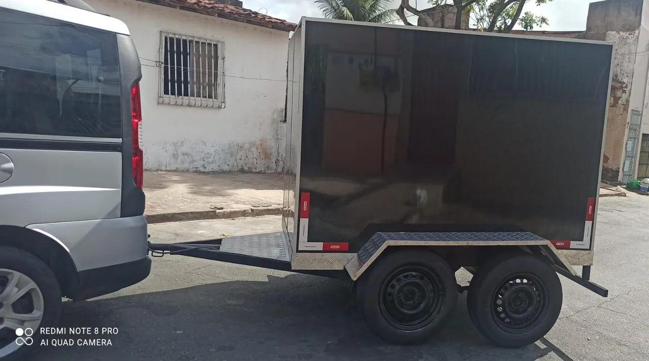 Carretinha Baú Emplacada / Várias utilidades  - Foto 2
