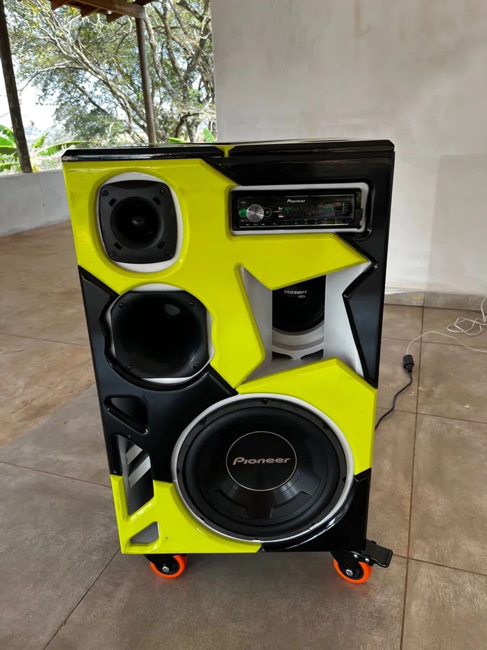 CAIXA DE SOM BOB RESIDENCIAL - TROCO POR MOTO